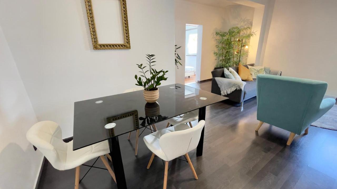 Apartamento T2 Com Terraco Grande Apartment Quarteira Exterior photo