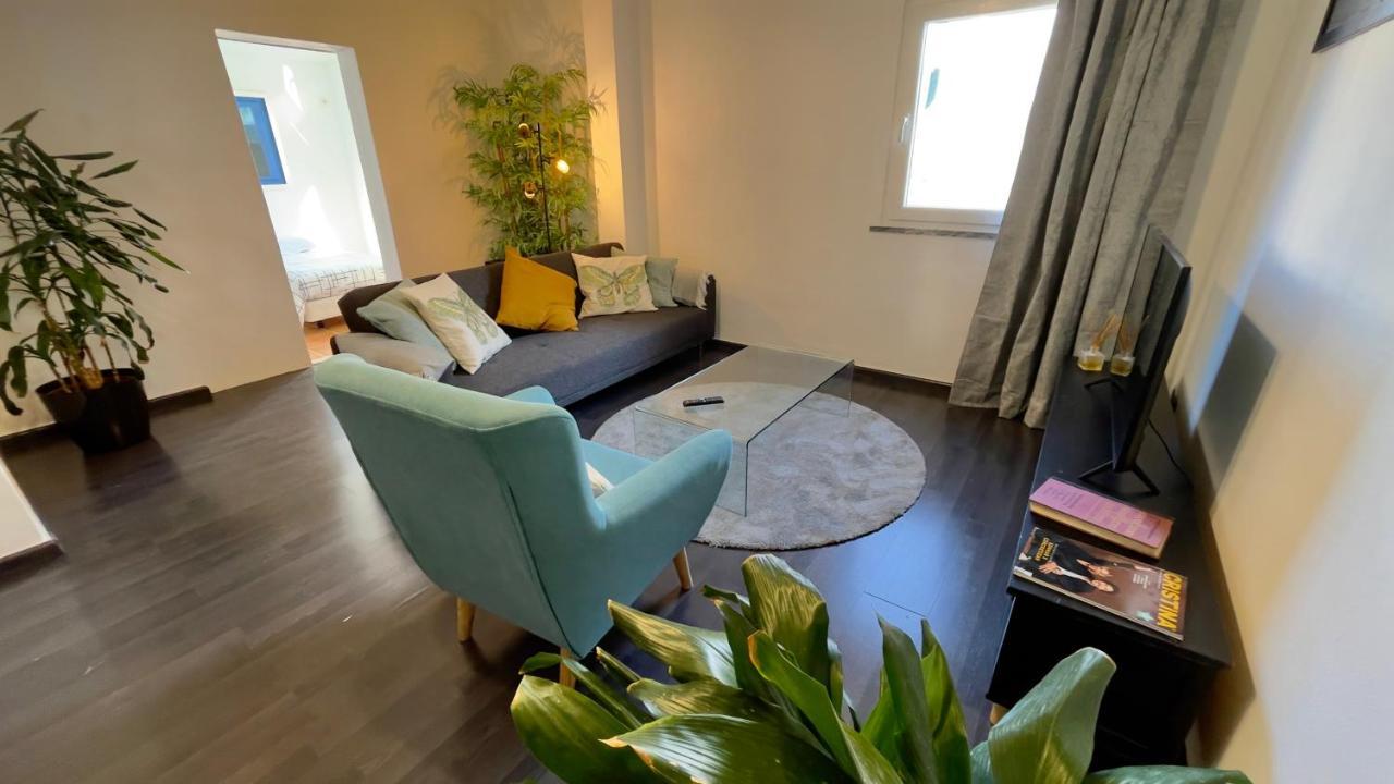 Apartamento T2 Com Terraco Grande Apartment Quarteira Exterior photo