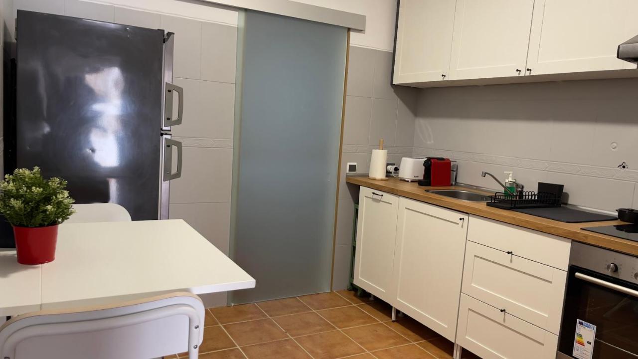 Apartamento T2 Com Terraco Grande Apartment Quarteira Exterior photo