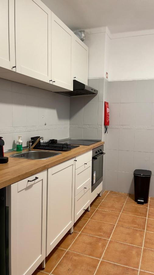 Apartamento T2 Com Terraco Grande Apartment Quarteira Exterior photo
