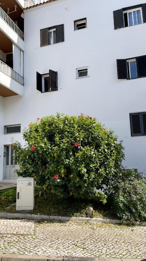 Apartamento T2 Com Terraco Grande Apartment Quarteira Exterior photo